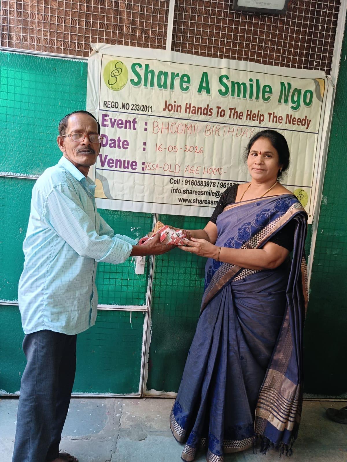 Share A Smile program moment